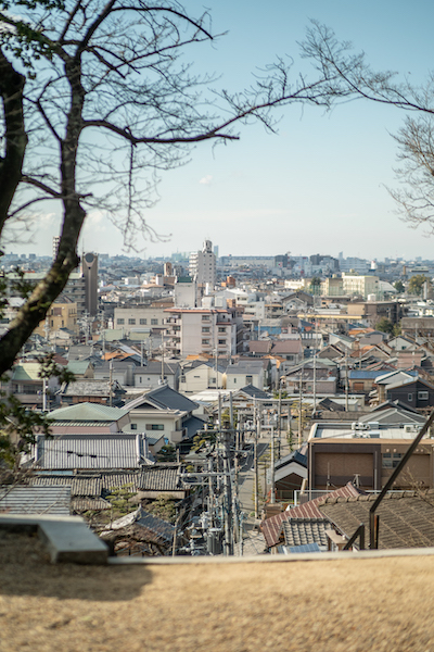 鐸比古鐸比賣神社から見せる大阪平野