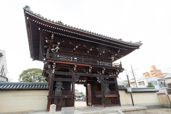 常光寺の門