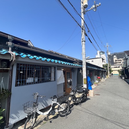 カドルデイコーヒーの店構え